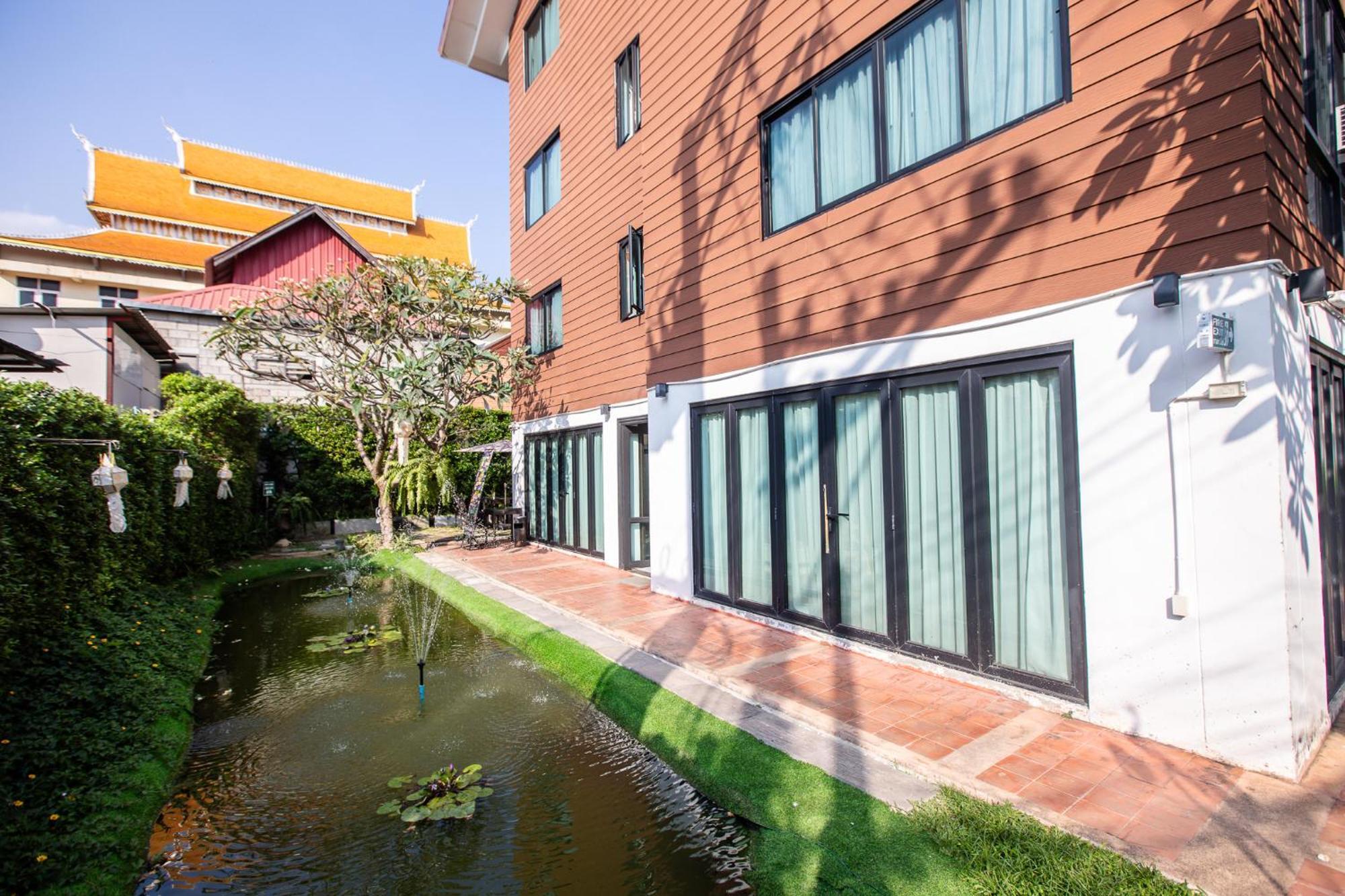 Hotel The Experience Walking Street Chiang Mai Exterior foto