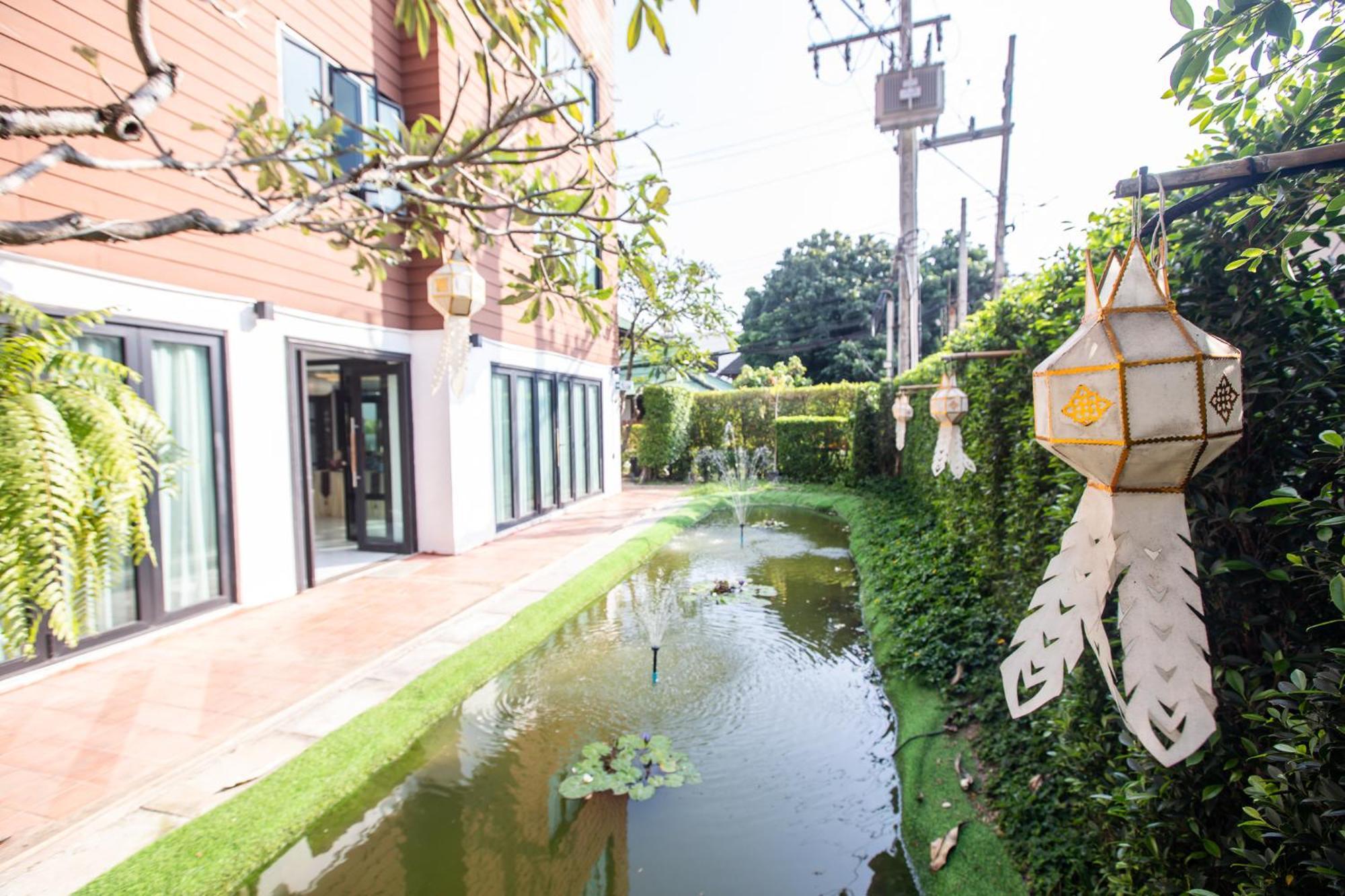 Hotel The Experience Walking Street Chiang Mai Exterior foto