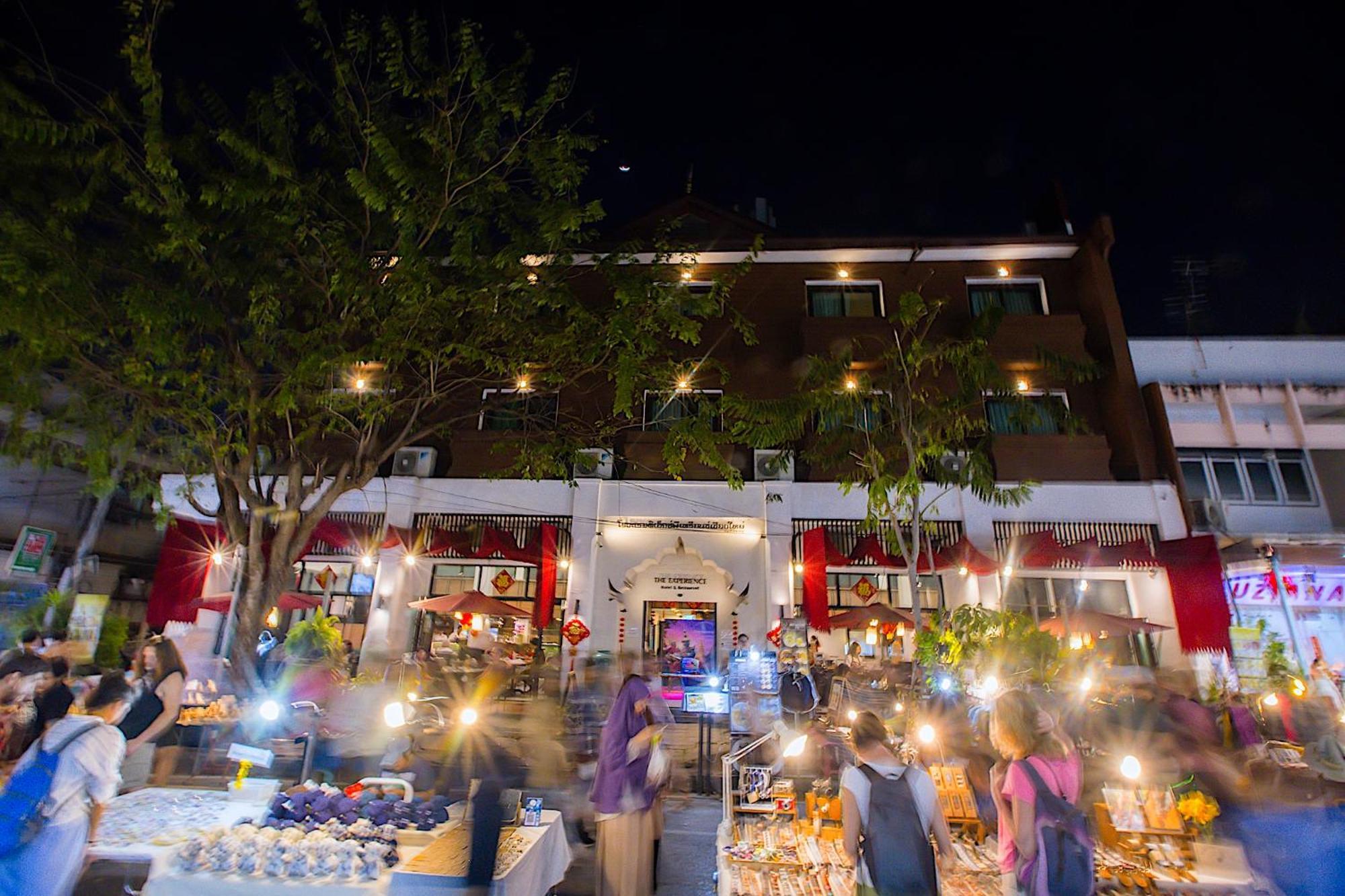 Hotel The Experience Walking Street Chiang Mai Exterior foto