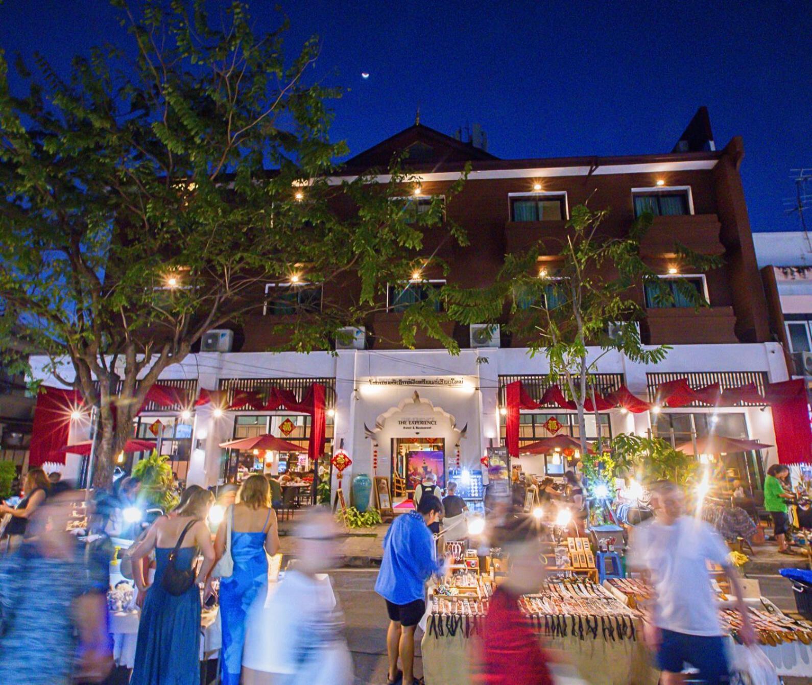 Hotel The Experience Walking Street Chiang Mai Exterior foto